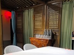 -乔家小院•非遗驴肉•本地小海鲜(滨河路店)