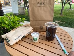 -星巴克(上海长宁来福士1F店)