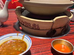 -沙胆彪炭炉牛杂煲(上海日月光广场店)