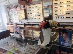 -视野联行眼镜(西站中天健广场店)