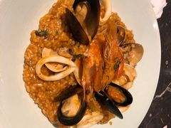 -港丽餐厅(高德置地店)