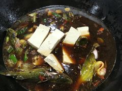 -山城家常菜铁锅炖鱼