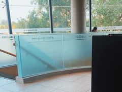 -麦当劳(展览路店)