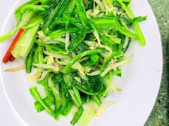 -新峰肉骨茶