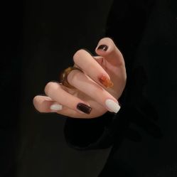 -桃色美甲沙龙