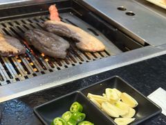 -臻牛烤肉