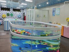 -蓝鲸奇亲子游泳俱乐部