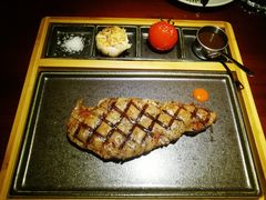 M5肉眼牛排-鹿萤季·营地小馆(皇后公园店)