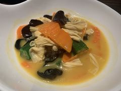 鲜腐竹秋葵-太二酸菜鱼(广州IFC国金天地店)