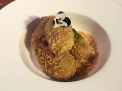 咸蛋黄芋酥-肴约·花园式餐厅(湖里店)