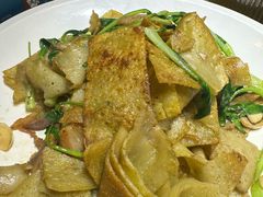 -黄泥岗·地道湖北菜(奥特莱斯店)