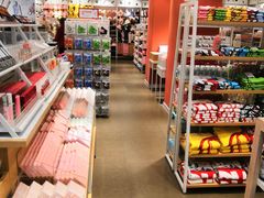 -名创优品(河南郑州健康路2店)