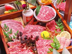-山川小町·极番烧肉(新地假日广场店)
