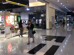 -鸿通城购物中心