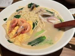 -荣家黄鱼面(南京西路店)