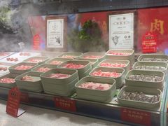 -四囍码头海鲜烧烤自助火锅(外滩南京东路悦荟广场店)
