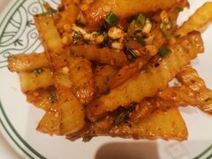 -云海肴·汽锅鸡·云南菜(天山百盛优客店)