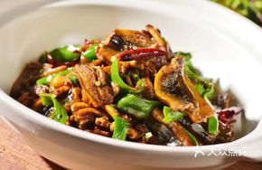 Clay Pot Signature Local Eel