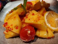 -由衷贵州酸汤牛肉火锅(新桥店)