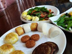 -三江源美食城