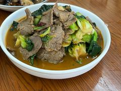 -胡子饮食店