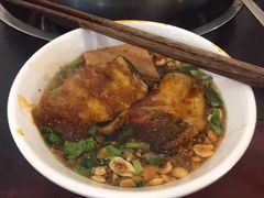 -肖肖酸萝卜鱼火锅(总店)