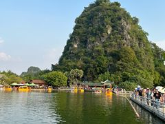 -星湖旅游景区七星岩