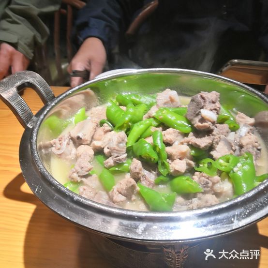 鱼头排骨湘餐厅(怡河园店)