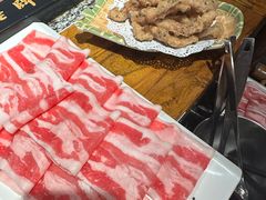 -老牌坊云南鱼豆花火锅(哈西万达店)