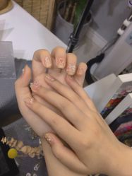 -兔兔妹款式美甲美睫