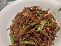 -绿草地·湘菜(7mall店)