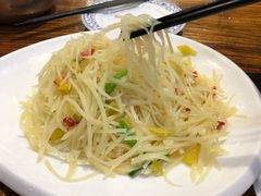 -老唐三下锅 ·张家界地标美食(溪布街店)