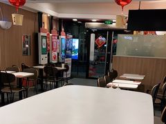 -麦当劳(中唱大厦店)