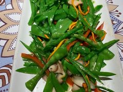 五彩花菇荷兰豆-云海肴·汽锅鸡·云南菜(高德置地店)