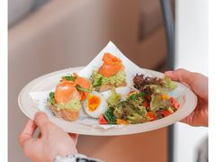 三文鱼牛油果酱tapas-CHILLAX轻乐时(侨建·Hi City店)