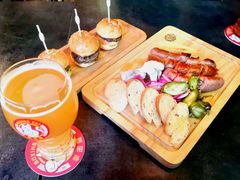 自制招牌香肠拼盘-Boxing Cat Brewery拳击猫精酿啤酒馆(永福店)