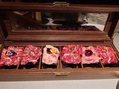 -左庭右院鲜牛肉火锅黑金店(陆家嘴中心店)