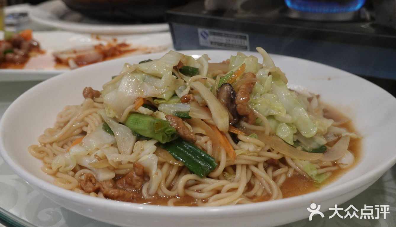 台湾菜其实不单卤肉饭好吃 还有…. 烧鸡 叉烧 剥皮辣鸡汤！
