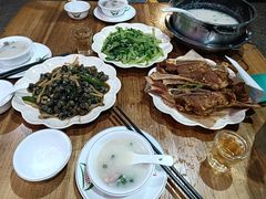 -南记食粥坊·宵夜大排档(南桂店)