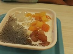 -满记甜品(优客百盛店)