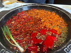 -卤校长老火锅(杨家坪直营店)