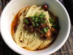 -铜锣湾·有麝自然香(渝北财富中心店)