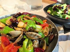 -巴厘龙虾·榜首油焖大虾(音乐学院·沿江酒馆店)