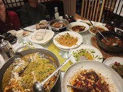 -鄱阳湖·江西小炒·瓦罐煨汤(五道口店)