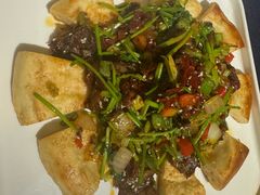 -伊带伊路新疆美食府(呼家楼店)