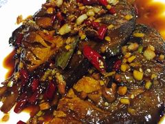 干烧鲳鱼-金陵轩鲁菜馆