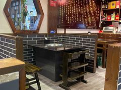 大堂-宽板凳老灶火锅(簋街店)