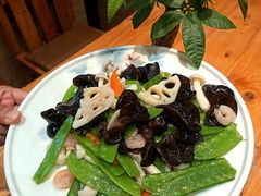 -快乐老家三鲜饺子东北菜(南六中路店)