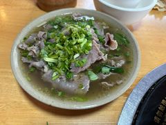 -大众跷脚牛肉馆·非遗传承单位(峨眉山店)