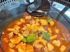-山河屯铁锅炖·非遗东北菜(南山店)